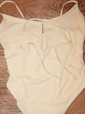 Womens One Piece Swimsuit Butter Yellow Size M Saski Brand NWT